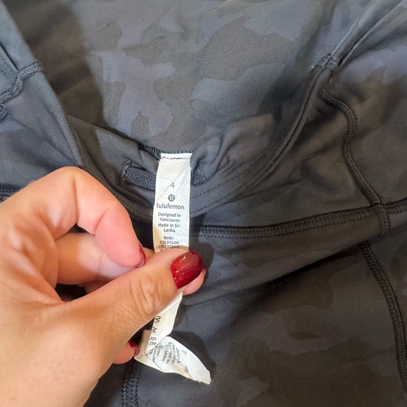 Lululemon Fast and Free Leggings - Picture 6 of 9